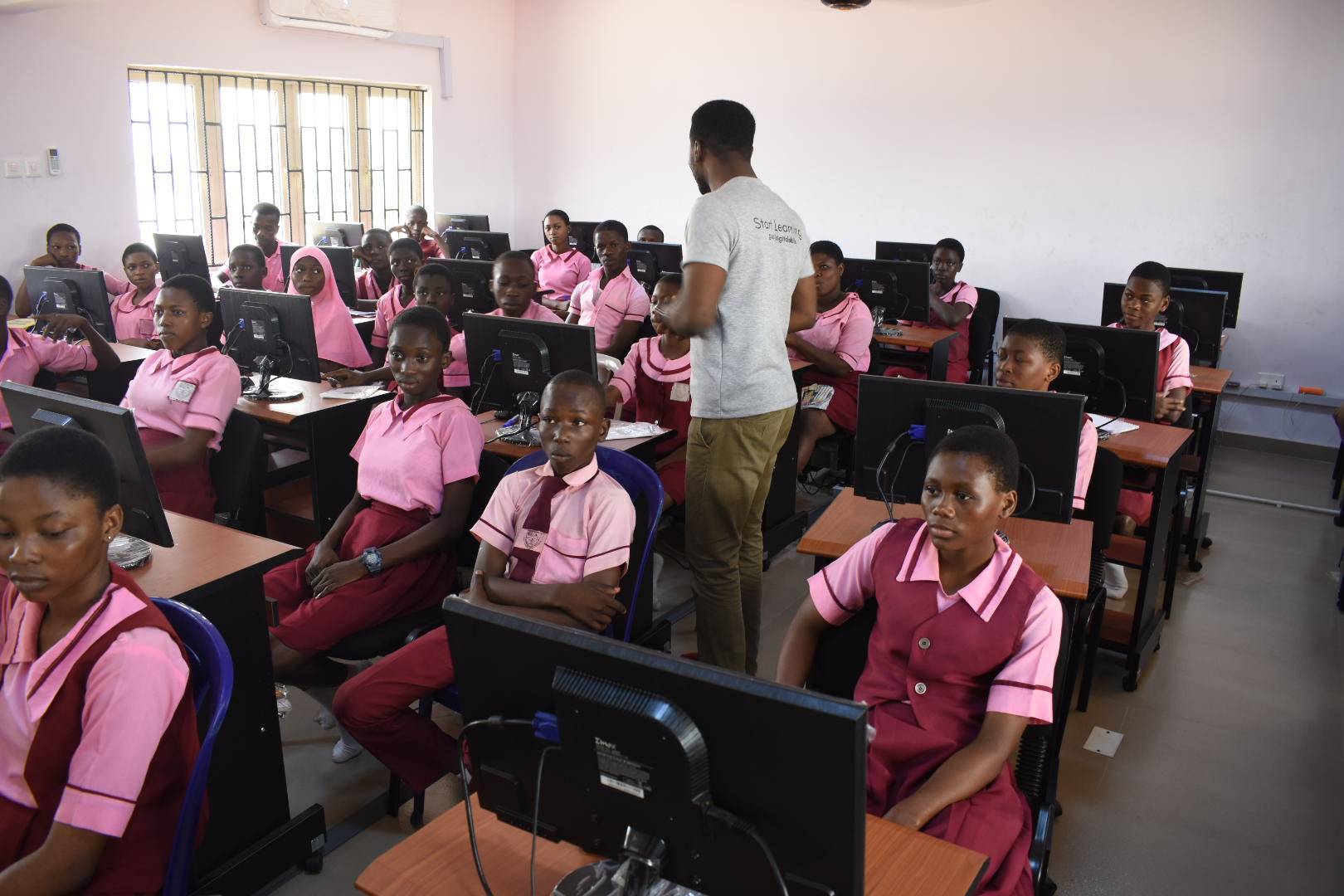 Secondary school digital literacy class